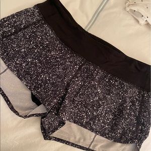 Lululemon black and white running /athletic shorts